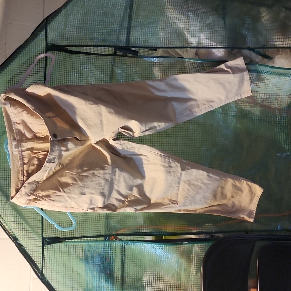 Khaki pants